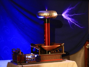 The Hyperion Tesla coil